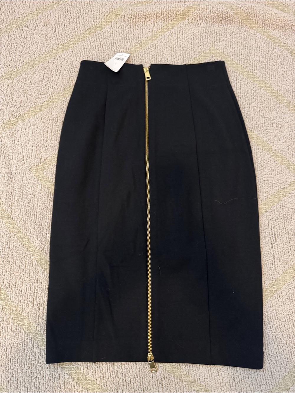 anana Republic Black Pencil Skirt Gold Zip Back Size 2 NWT - Picture 2 of 3